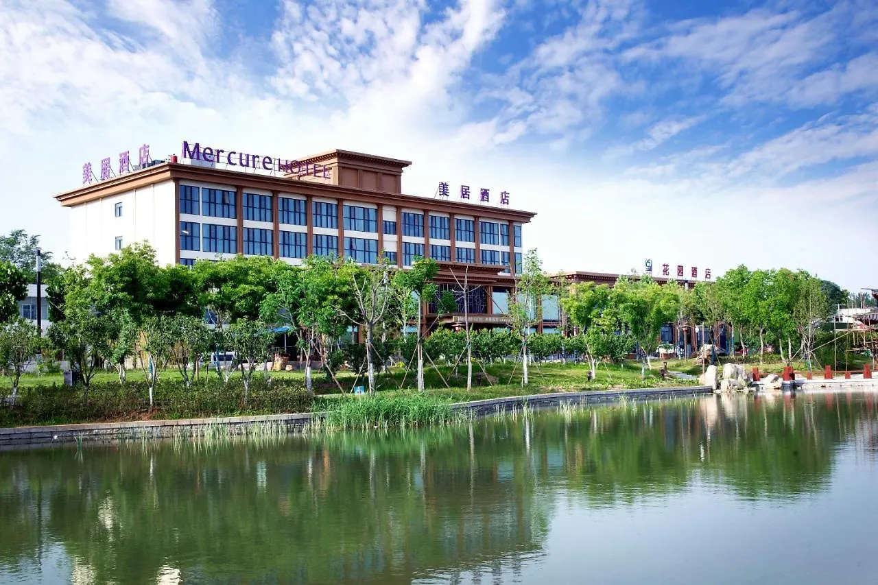 Mercure Kaifeng North 4*,  China
